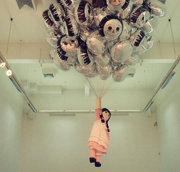 Sophia Kosmaoglou Post-Production Blues, 1998. Fabric, silk stuffing, polystyrene beads, wool, helium, balloons, approx. 600 x 400 x 400 cm